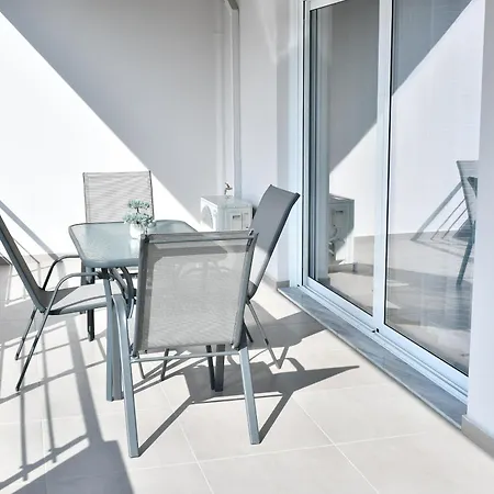 90° - Ninety Degrees Apartman